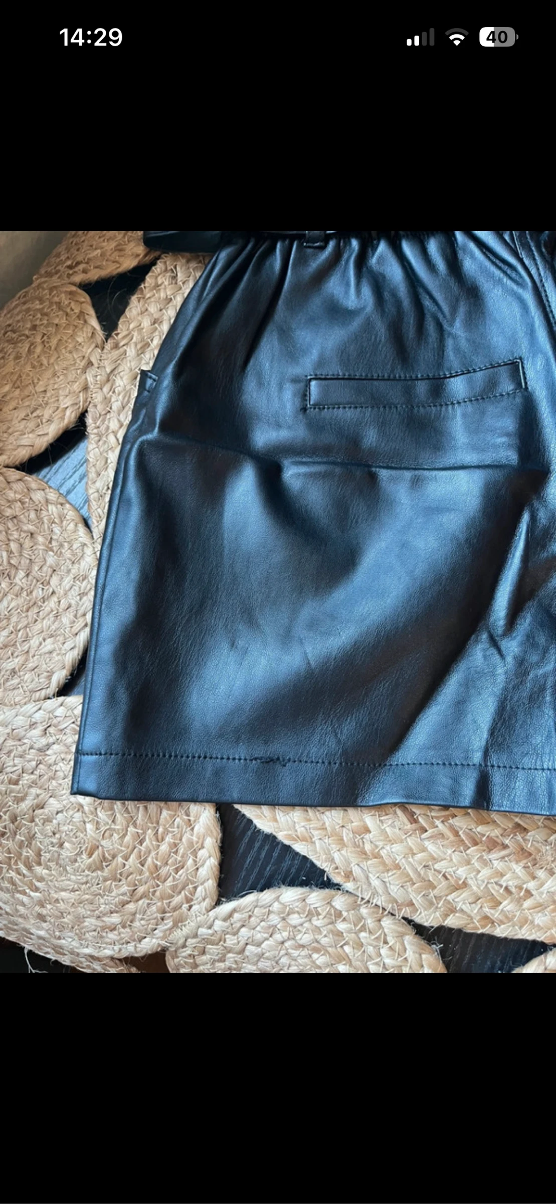Lindo Short em couro sintético preto Pimkie - Tamanho PP (ótimo estado) – photo 5